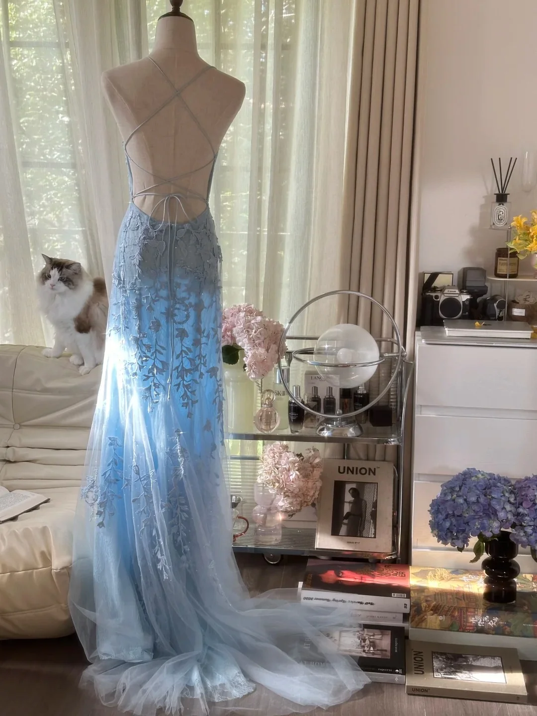 Vintage Light Blue Lace Beaded Open Back Short Train Prom Dress P3352