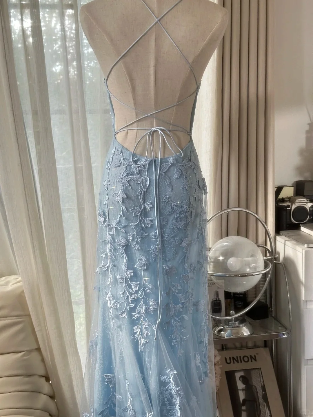 Vintage Light Blue Lace Beaded Open Back Short Train Prom Dress P3352 - Image 6