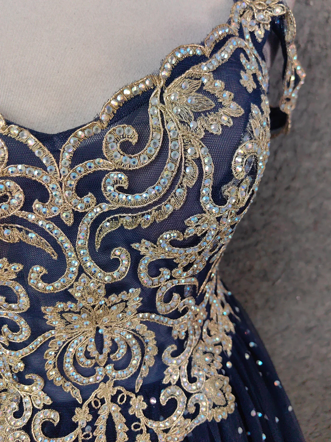 Vintage Navy Blue Off-Shoulder Gold Embroidered Rhinestone Tulle Long Prom Dress Evening Dress P4665 - Image 3