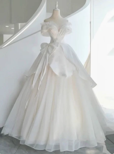 White French one-shoulder A-line satin off-shoulder elegant wedding dress P2497 - Image 3